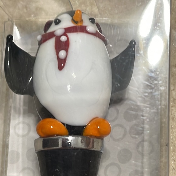 Wine Stoppers art glass NWT in the box. Penguin and a Christmas tree. - Picture 2 of 6